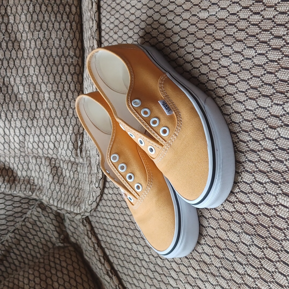 Vans yellow slip-ons sz 6 women/4.5 men